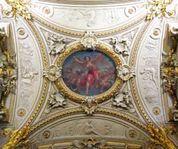 Полок зала дворца Лувра - www.Arhitekto.ru